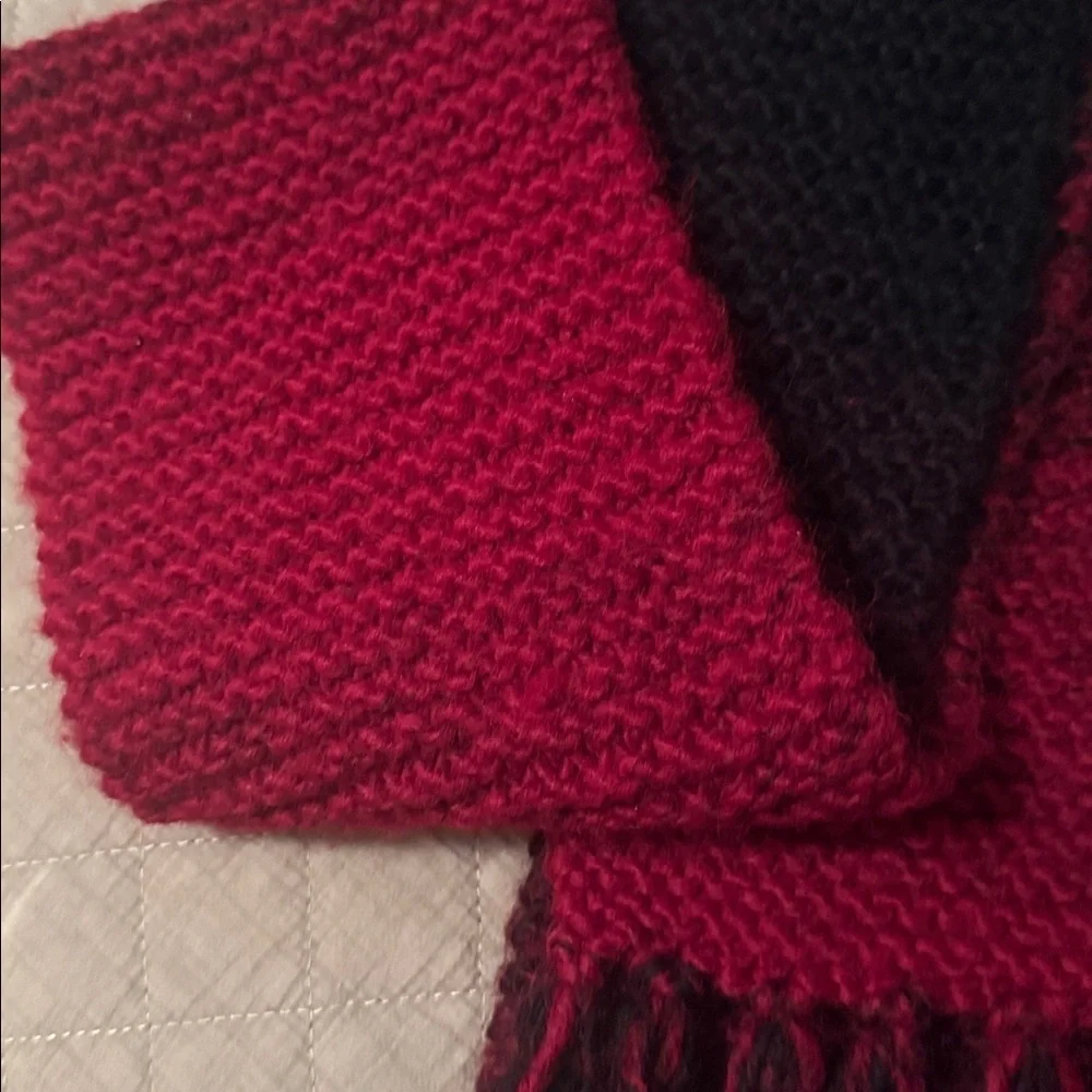 N/A deep red